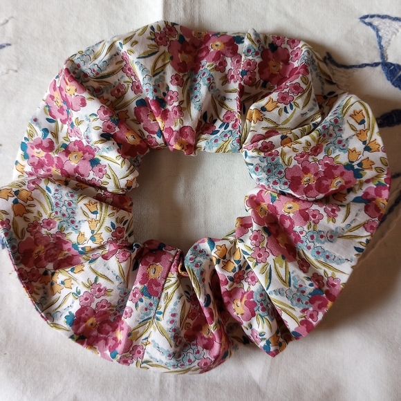 Liberty of London Accessories - Liberty of London Art Fabric Scrunchie Swirling Petals Pink Teal Blue Floral